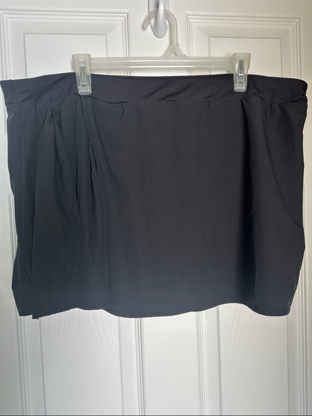 Avia Black Women's Athletic Skort with Side Pleat